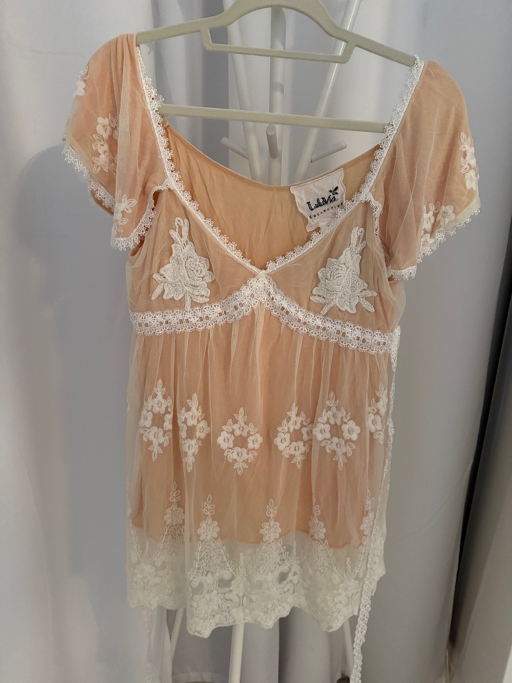 LulaRoe Peach Lace Embroidered Peasant Blouse
